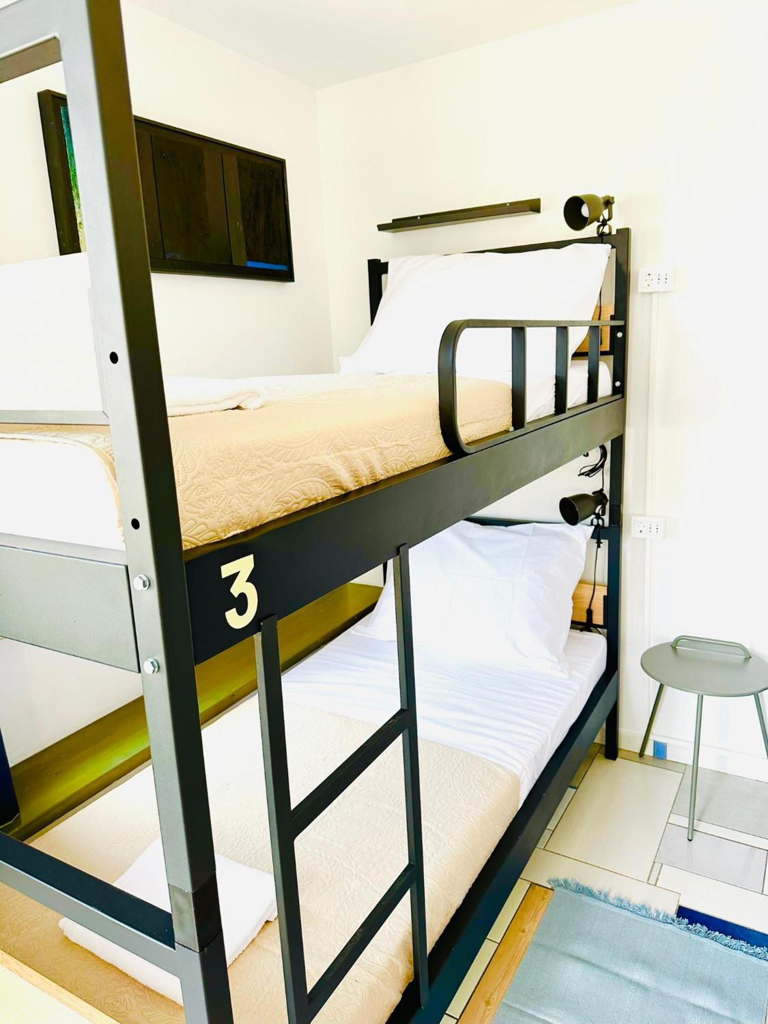 Hostel Art & Joy พูลา ภายนอก รูปภาพ